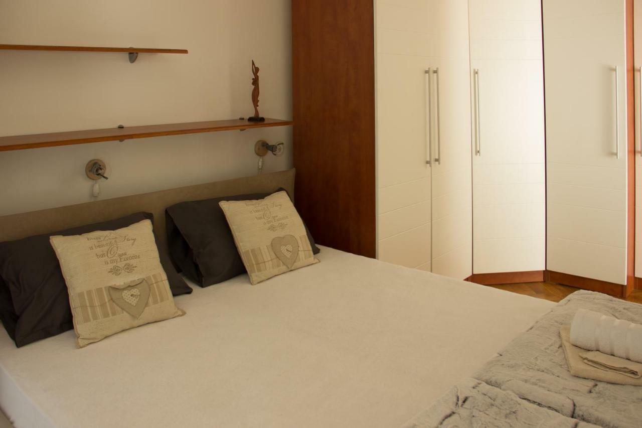 Studio Apartman Dida Bozo سينج المظهر الخارجي الصورة